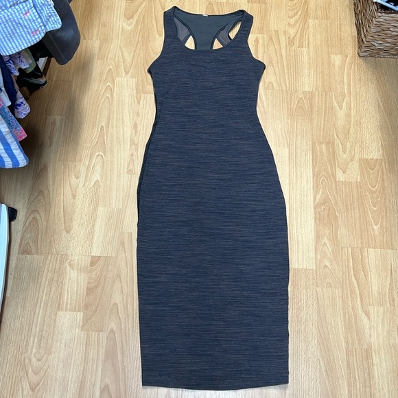 EUC lululemon dress body-con style - Picture 1 of 2